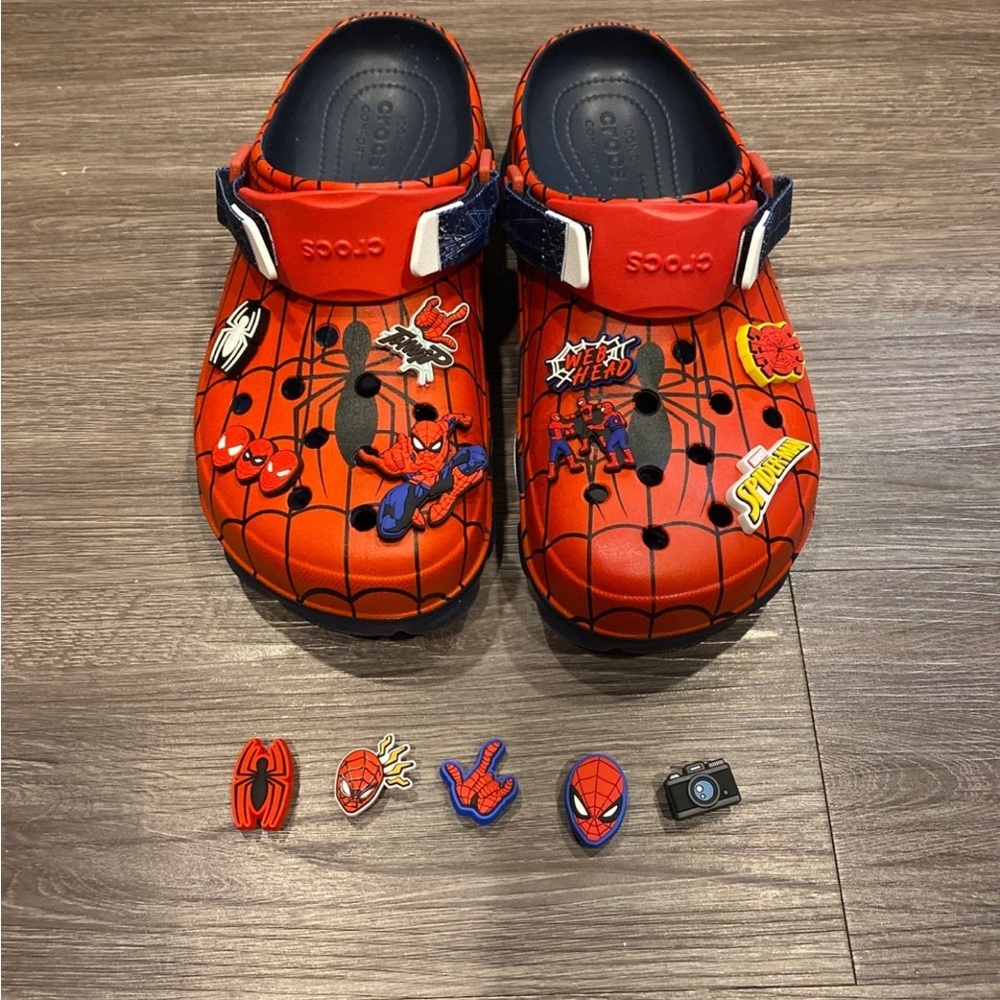 Spiderman X Crocs Collab Mens size 10 Womens Size 12
